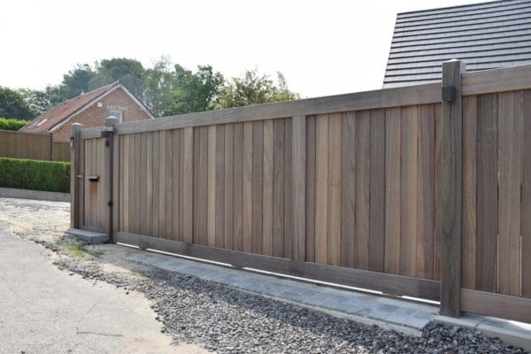 Luxe schuifpoort verticaal - Padoek - op rail - Afbeelding 8