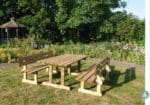 Tuintafel of tuinbank grenen